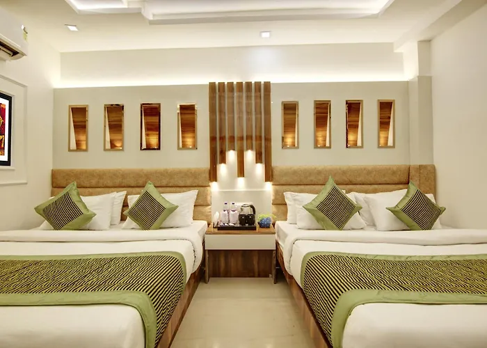 Hotel Star Villa - Front Of Ndls Station & 1 Minute From Connaught Place & City Centre New Delhi